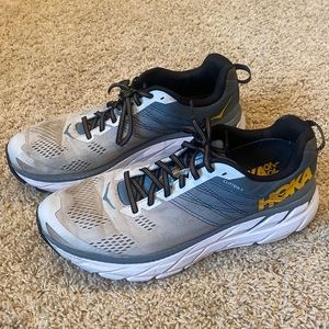 Hoka One One Men’s M Clifton 11 Gray Running Shoes